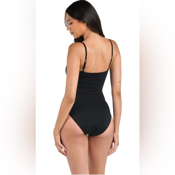 La Blanca Women's One Piece Swimsuit Island Goddess Shirred Side Black - Picture 4 of 7